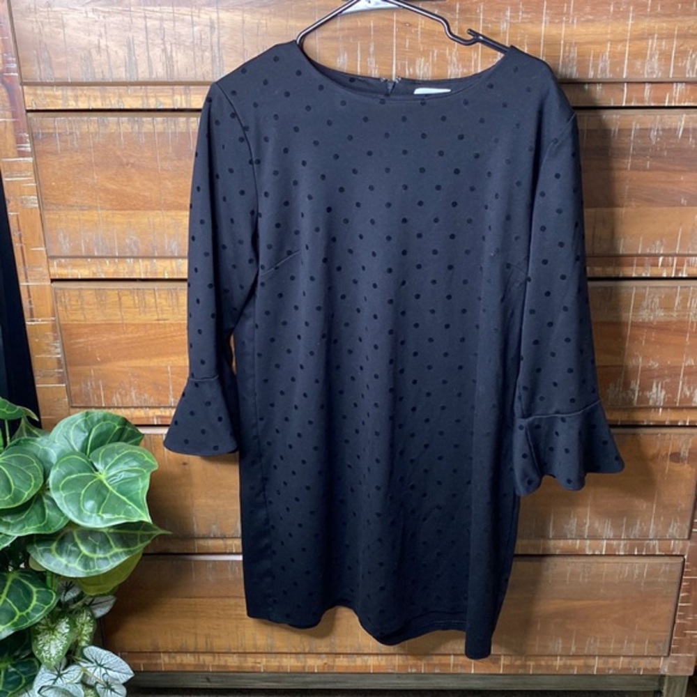 Large Black Dress
